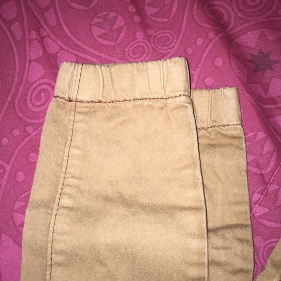 Tan pants - Picture 2 of 3